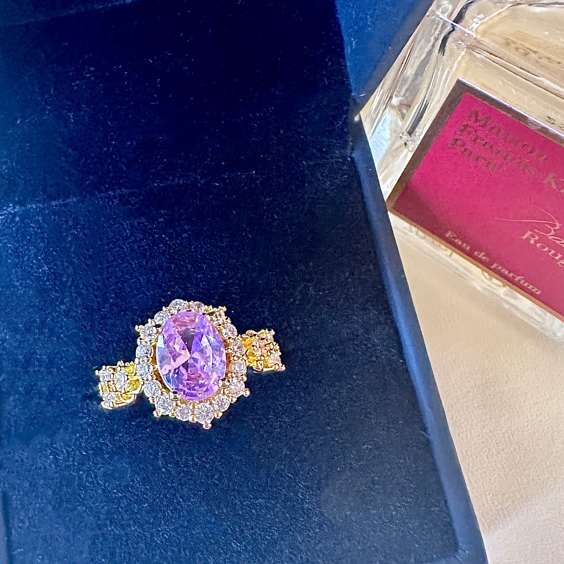 Royal-inspired Elegance Gold Vintage Statement Ring