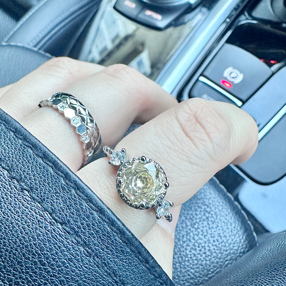 Yellow Citrine-Style Ring|Round Crackle Crystal Halo Ring
