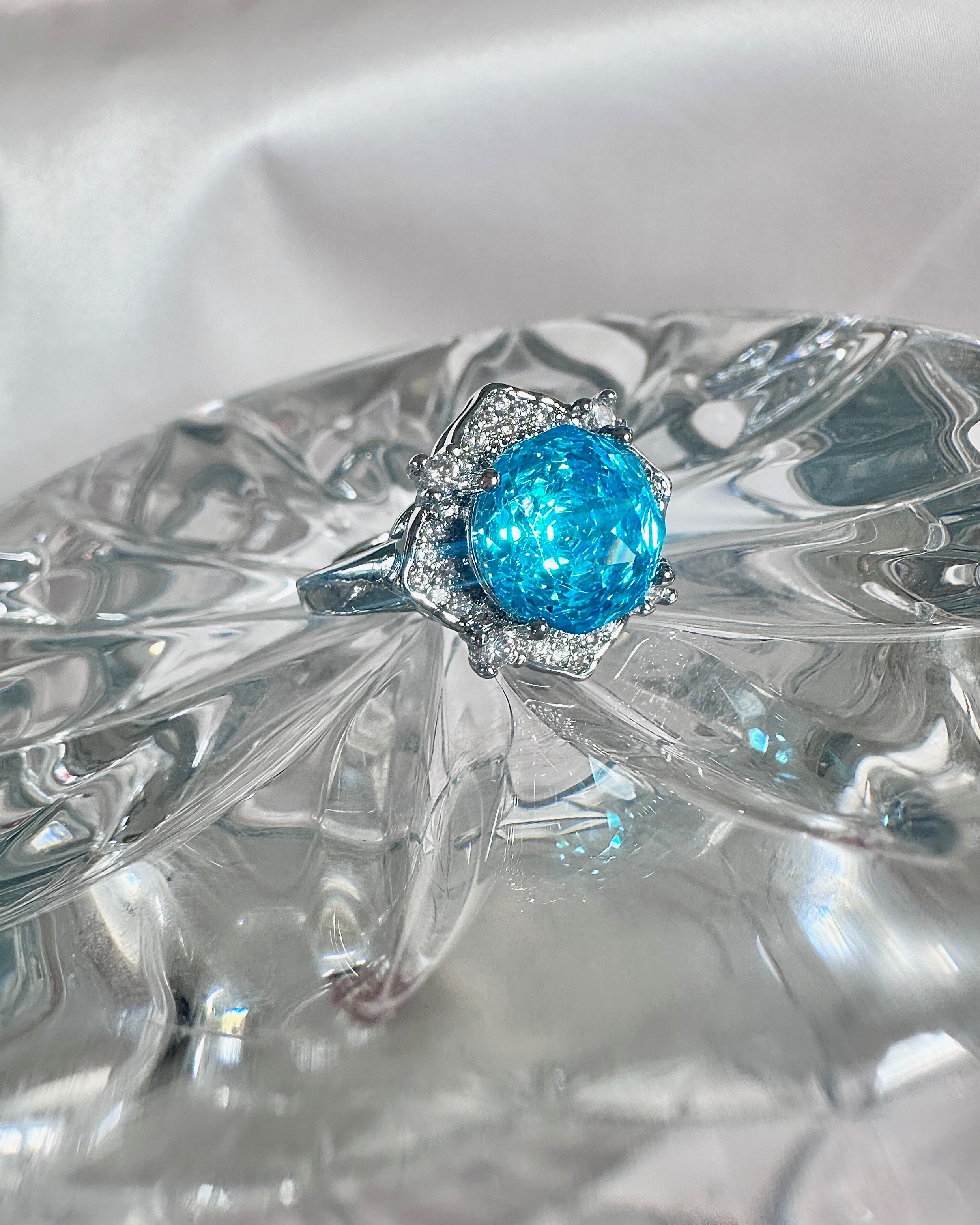 Paraiba Blue Crackle Crystal Ring