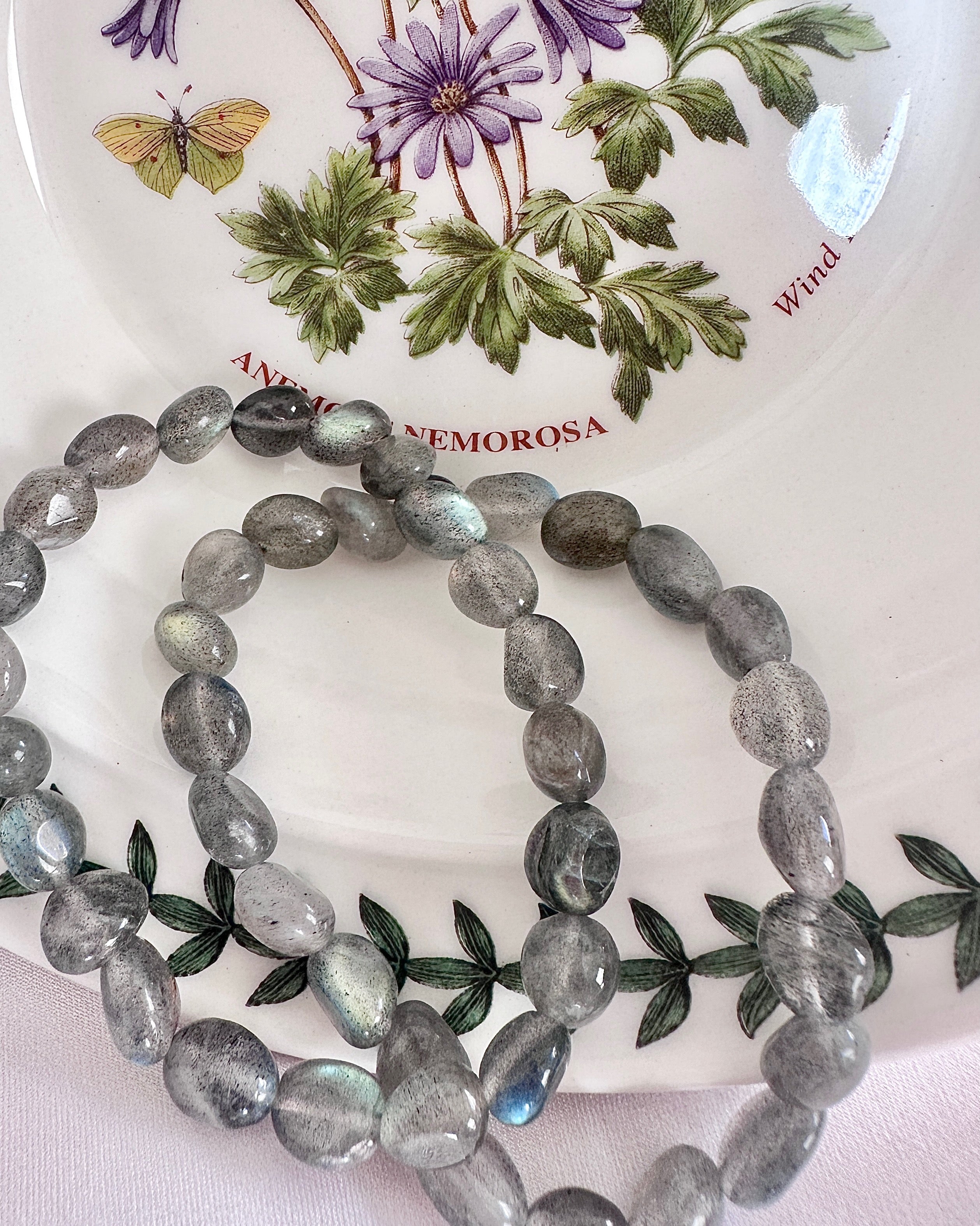 Natural Moonstone Bracelet — 8mm Emotional Regulation & Traveler's Protection
