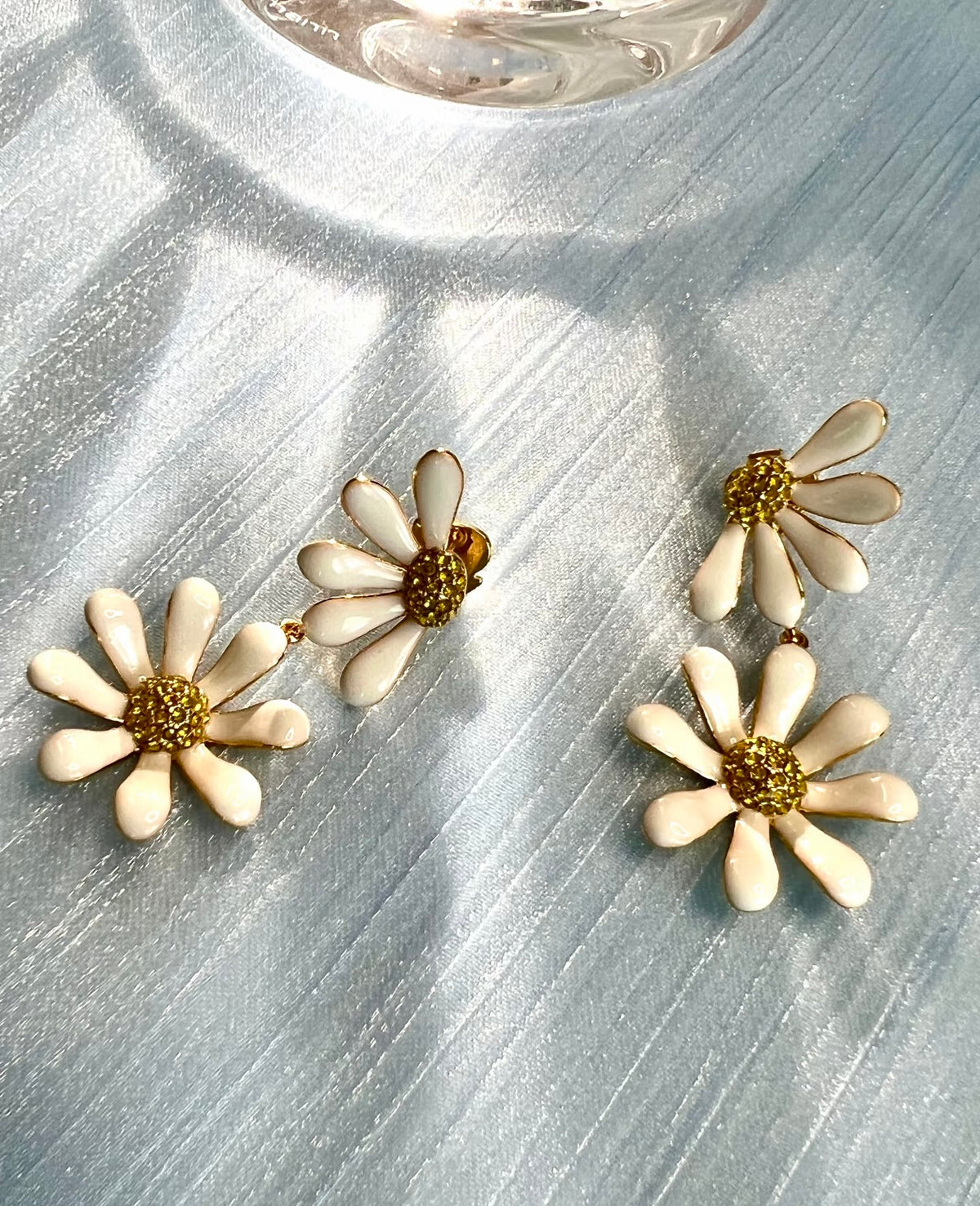 Kate Spade New York: Double Daisy Statement Drop Earrings