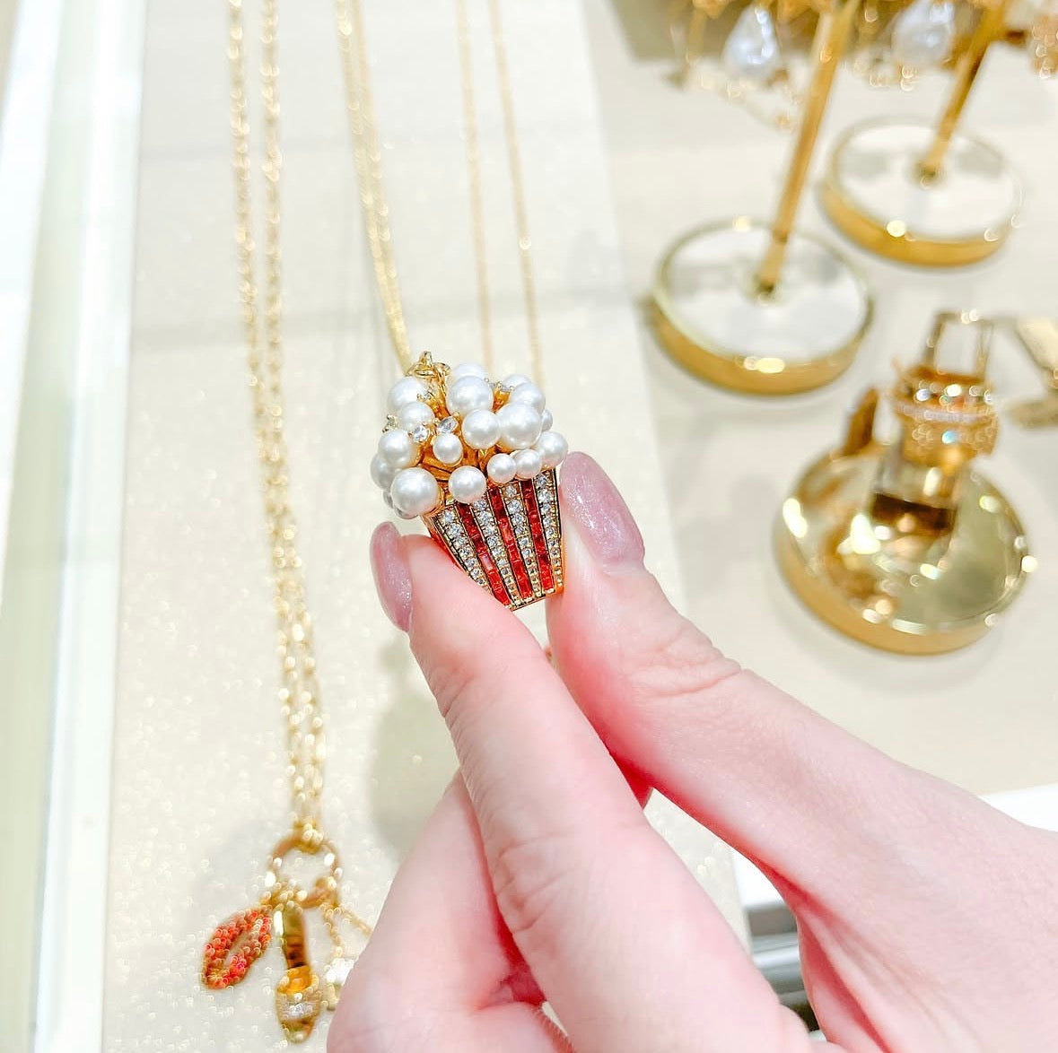 Kate Spade New York Popcorn Pendant Necklace Pearl Crystal Gold Tone Movie Night